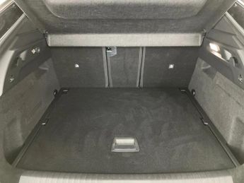 Peugeot 3008 1.2 Hybrid 136 GT 5dr e-DSC6