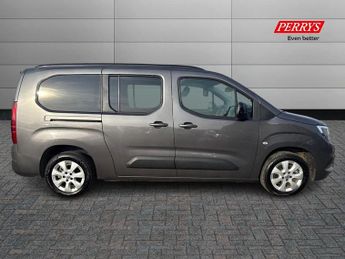 Vauxhall Combo Life 100kW Design XL 50kWh 5dr Auto [7 Seat]