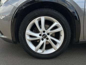 Infiniti Q30 1.6T Premium Tech 5dr