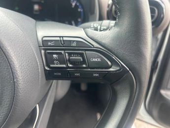 Toyota Yaris Cross 1.5 VVT-h Excel SUV 5dr Petrol Hybrid E-CVT Euro 6 (s/s) (116 ps