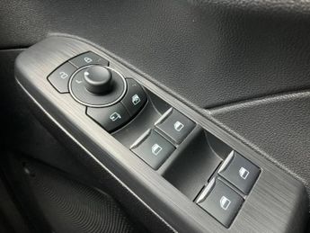 Ford Kuga 2.5h Duratec ST-Line Edition SUV 5dr Petrol Hybrid CVT Euro 6 (s
