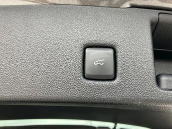 Ford Kuga 2.5h Duratec ST-Line Edition SUV 5dr Petrol Hybrid CVT Euro 6 (s