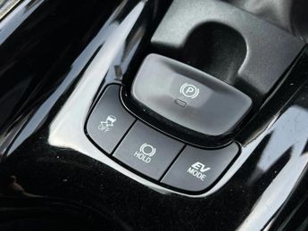 Toyota C-HR 1.8 VVT-h Excel SUV 5dr Petrol Hybrid CVT Euro 6 (s/s) (122 ps)