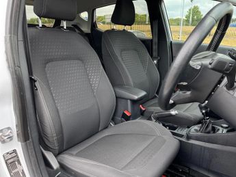 Ford Fiesta 1.0 EcoBoost Hybrid mHEV 125 Titanium 5dr