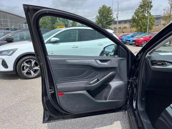 Ford Focus 1.0 EcoBoost Hybrid mHEV Titanium 5dr
