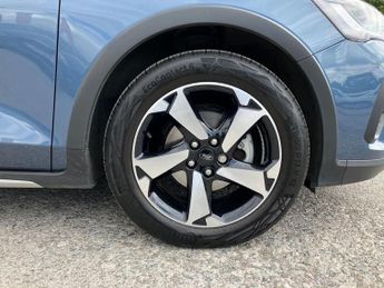 Ford Focus 1.0 EcoBoost Hybrid mHEV 155 Active 5dr Auto