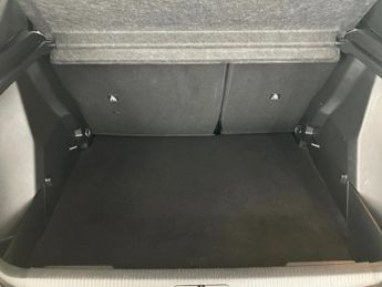 Peugeot 2008 1.2 PureTech Allure Premium 5dr