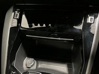 Peugeot 2008 100kW GT 50kWh 5dr Auto