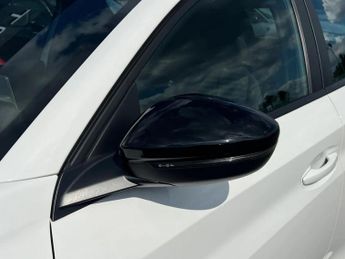 Peugeot 208 1.2 PureTech 100 Active Premium 5dr EAT8