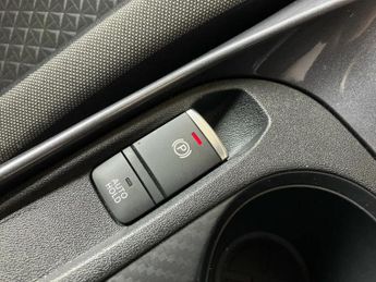 Nissan Juke 1.0 DiG-T 114 N-Connecta 5dr DCT