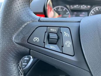 Vauxhall Corsa 1.4 SRi Vx-line Nav Black 3dr