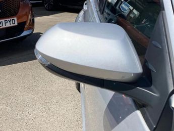 Toyota Yaris 1.5 Hybrid Excel 5dr CVT