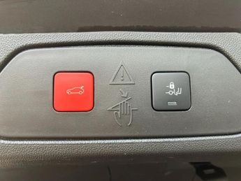 Vauxhall Grandland 1.2 Turbo Ultimate SUV 5dr Petrol Auto Euro 6 (s/s) (130 ps)