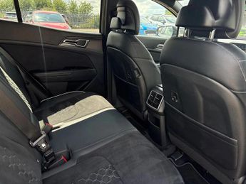 Kia Sportage 1.6T GDi HEV GT-Line 5dr Auto