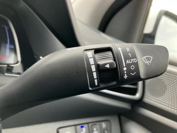 Hyundai Ioniq 100kW Premium SE 38kWh 5dr Auto