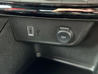 Vauxhall Corsa 100kW Yes 50kWh 5dr Auto
