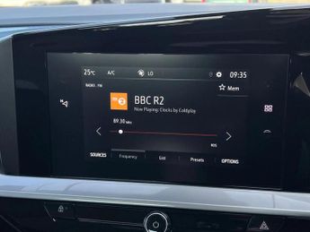 Vauxhall Mokka 100kW Design 50kWh 5dr Auto