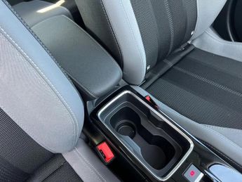 Vauxhall Mokka 100kW Design 50kWh 5dr Auto