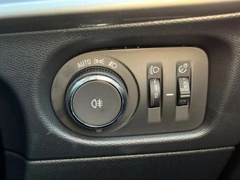 Vauxhall Mokka 100kW Design 50kWh 5dr Auto