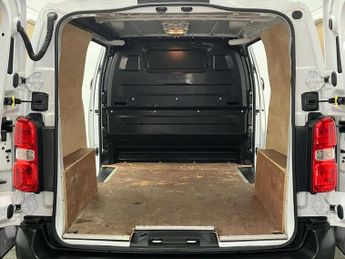 Vauxhall Vivaro 2700 1.5d 100PS Dynamic H1 Van