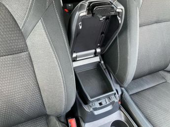 Nissan Qashqai 1.3 DiG-T MH N-Connecta 5dr