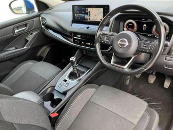 Nissan Qashqai 1.3 DiG-T MH N-Connecta 5dr