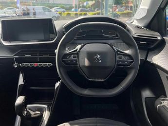 Peugeot 208 1.2 PureTech Active Premium + 5dr