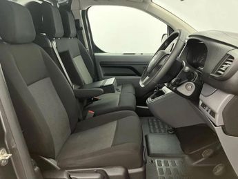 Vauxhall Vivaro 2700 1.5d 120PS Sportive H1 Van