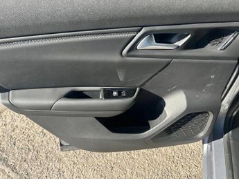 Citroen C5 X 1.2 PureTech 130 Shine 5dr EAT8