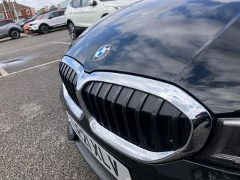 BMW 3 Series 330e Sport Pro 5dr Step Auto