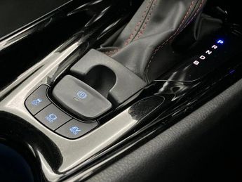 Toyota C-HR 1.8 Hybrid GR Sport 5dr CVT