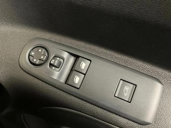 Peugeot Partner 750 100kW 50kWh Professional Premium + Van Auto