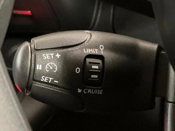 Peugeot Partner 750 100kW 50kWh Professional Premium + Van Auto