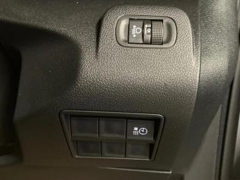 Peugeot Partner 750 100kW 50kWh Professional Premium + Van Auto