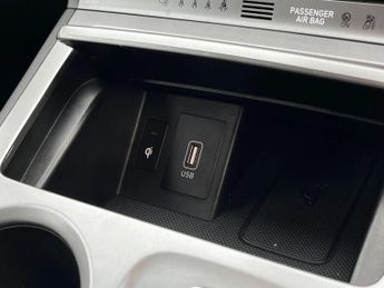 Hyundai Kona 150kW Premium 64kWh 5dr Auto