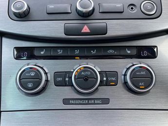 Volkswagen Passat 2.0 TDI 177 BM Tech Executive Style 5dr DSG