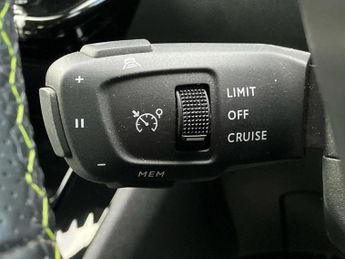 Peugeot 2008 100kW GT Premium 50kWh 5dr Auto