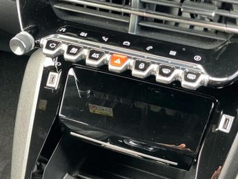 Peugeot 2008 100kW GT Premium 50kWh 5dr Auto