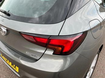Vauxhall Astra 1.0T ecoTEC SRi Nav 5dr