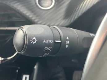 Peugeot 2008 1.2 PureTech 130 Allure Premium 5dr EAT8