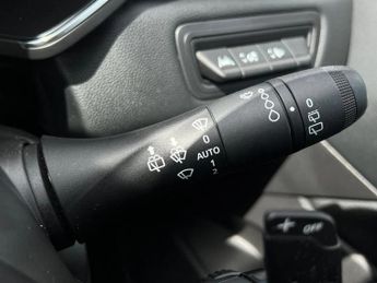 Renault Captur 1.3 TCE 140 SE Edition 5dr EDC