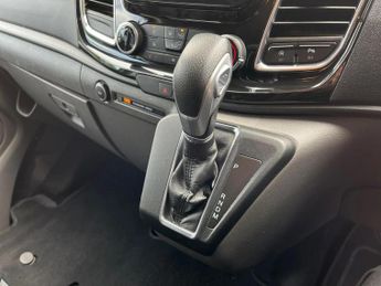 Ford Transit Custom 2.0 TDCi 170ps Low Roof D/Cab Sport Van Auto