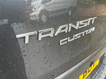 Ford Transit Custom 2.0 TDCi 170ps Low Roof D/Cab Sport Van Auto