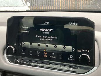 Nissan Qashqai 1.3 DiG-T MH 158 N-Connecta 5dr Xtronic