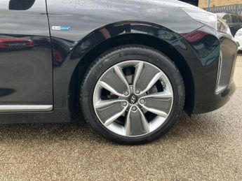 Hyundai Ioniq 1.6 GDi Hybrid Premium SE 5dr DCT