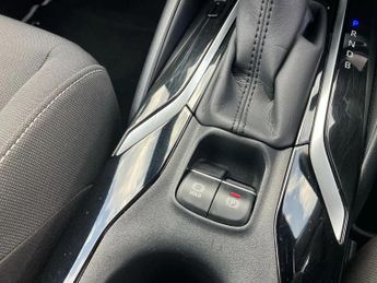 Toyota Corolla 1.8 VVT-i Hybrid Design 5dr CVT