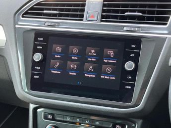 Volkswagen Tiguan 2.0 TDi 150 4Motion SE Nav 5dr