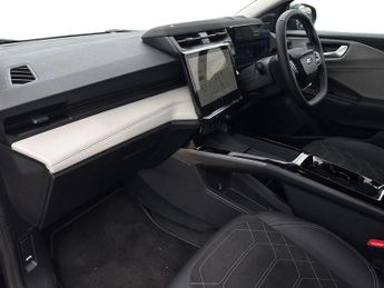 Ford Puma Gen-E 2025.50 Puma Gen-E Premium 5 Door 43 kWh Standard Range 1 Speed Automati