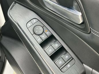Nissan Qashqai 1.3 DiG-T MH 158 N-Connecta 5dr Xtronic