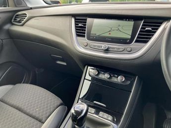 Vauxhall Grandland X 1.5 Turbo D Business Edition Nav 5dr